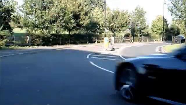 Aston Martin V8 Roadster N420 Limited Edition - Fly-By Exhaust Sound смотреть онлайн