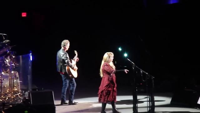Fleetwood Mac-Landslide Live Glendale 2009 Unleashed Tour смотреть онлайн