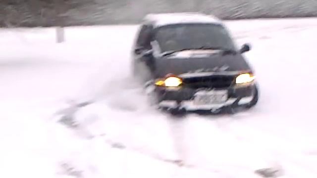 Chrysler Grand Voyager 3.3 Drift in snow смотреть онлайн