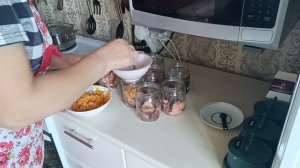 Готовлю гостинцы на город.