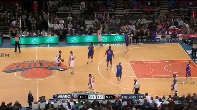 T-Mac (Knicks) makes a very long 3-point jumper! смотреть онлайн
