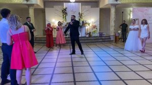 Девчули ОТЖАРИЛИ ТАНЦПОЛ в ХЛАМИНУ