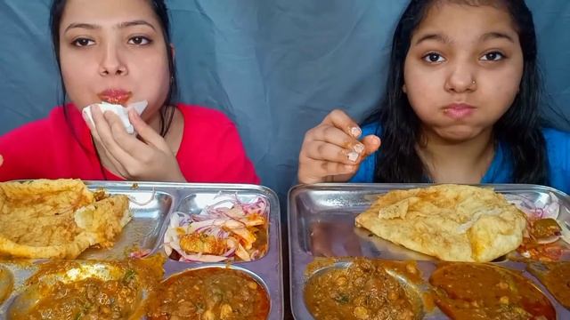 Eating Chole Bhature Challenge | Indian Street Food Eating Challenge | Sister Edition |@FoodieJD смотреть онлайн