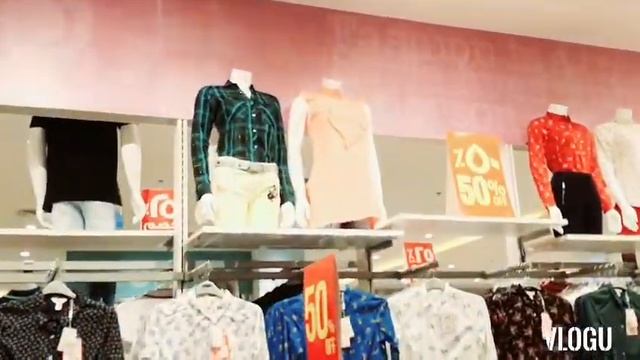 window shopping in safeer mall/Night time outing /window shopping /Sib ki dunyia смотреть онлайн