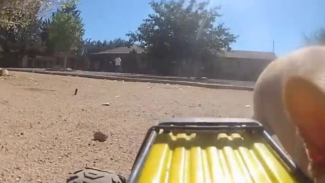 French bulldog vs RC смотреть онлайн