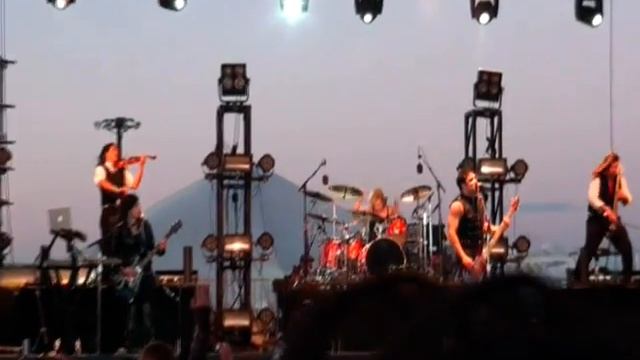Skillet-Comatose (Live)