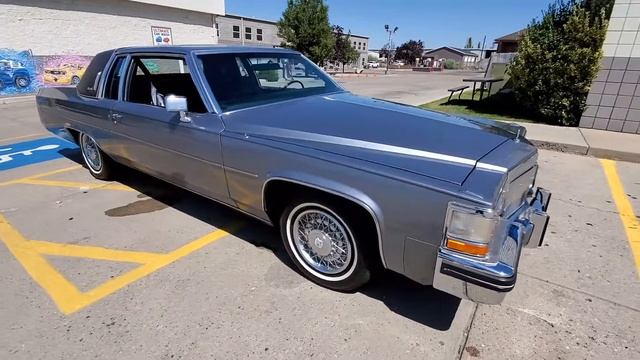 1980 Cadillac Coupe Deville смотреть онлайн