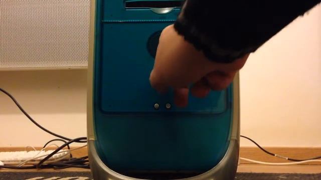 Un "bong" maison sur un Power Mac G3 - Le Journal Du Lapin смотреть онлайн