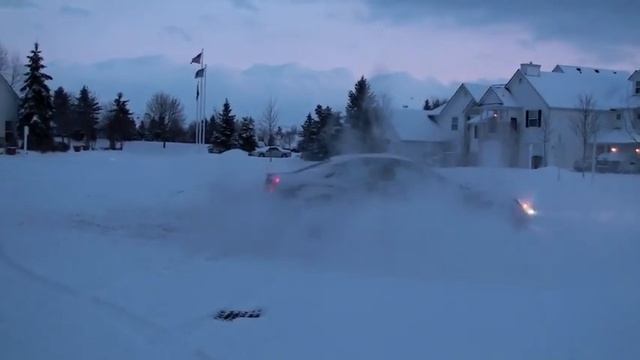 2008 Cadillac CTS Snow Donuts смотреть онлайн
