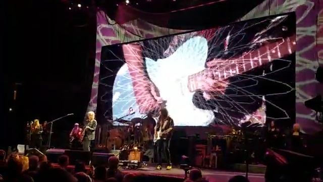 Hold Me FLEETWOOD MAC!! Live in Birmingham, AL @ The Legacy Arena 2/13/2019! смотреть онлайн