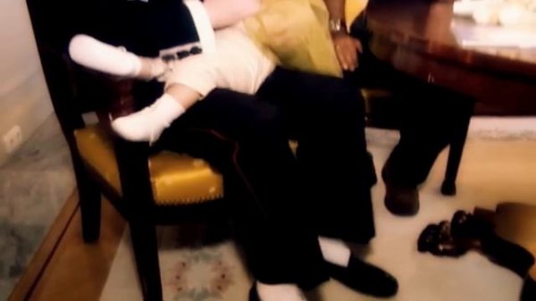 Michael Jackson Feeding His Son Prince Michael II (Blanket Jackson) Other side HD