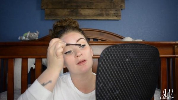 Mommy Mondays  |  Episode 1: Soft Glam Makeup  |  Jade Wade