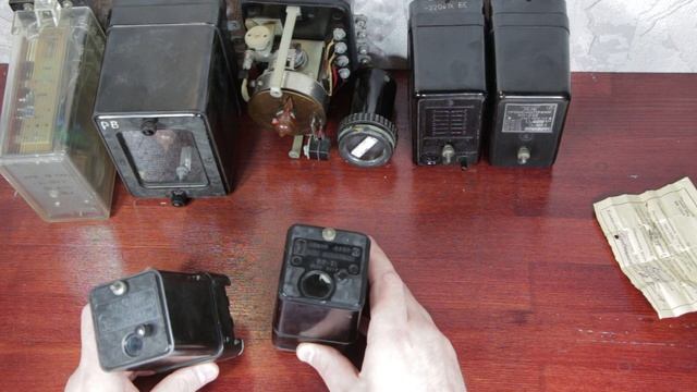 Пополнение коллекции реле. Выпуск №1. КРБ-12, ЭВ-111, ПС-48, ЭС-21, РП-232, РП-24. смотреть онлайн