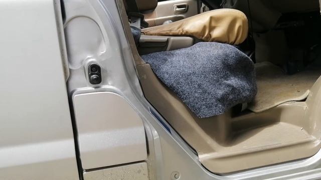 DA64 push button gas tank cover release смотреть онлайн