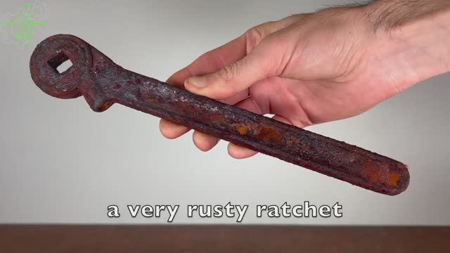 Реставрация загнанной в "тупик" и прогнившей трещётки смотреть онлайн