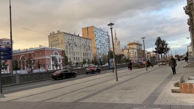 Прогулка по Москве, поехал на погрузку!!! смотреть онлайн