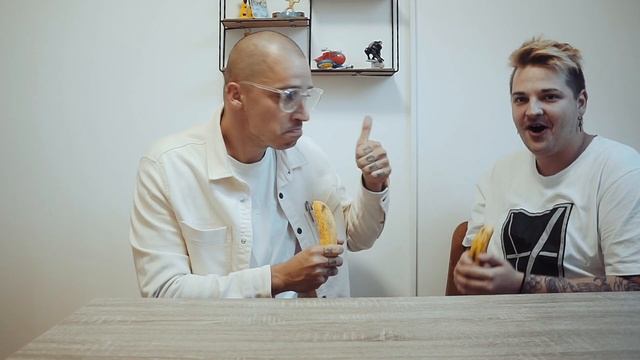 DAJ PRINESI MI TO BANANO (DOMEN KUMER PARODY) смотреть онлайн