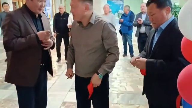 Открытие бильярдного клуба смотреть онлайн