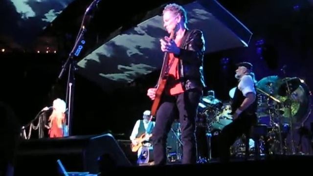 Fleetwood Mac - Charlotte NC - April 25 2009 - Storms with Lindsey on Guitar смотреть онлайн