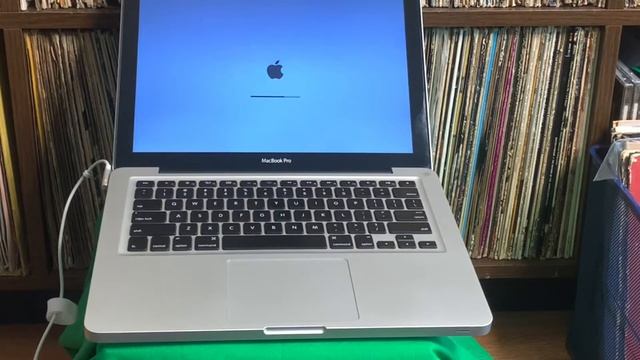 I Bought Used MacBook Pro 13 Off Amazon & You’ll Never Guess What Happened... Unboxing смотреть онлайн