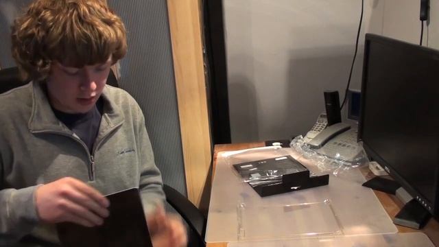 Unboxing: iPad (3rd Gen) Hard Plastic Crystal Case with Screen Protector смотреть онлайн