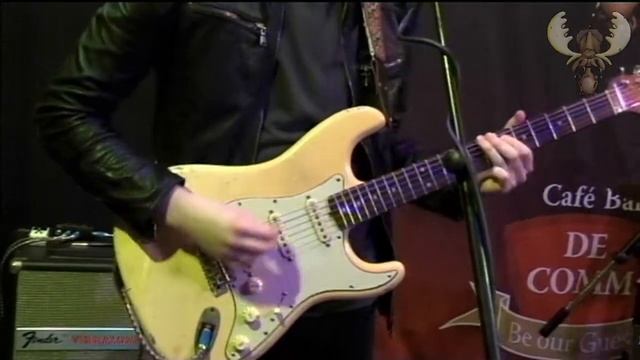 Chris King Robinson - Million miles away - live for Bluesmoose radio - recorded 18th april 2018. смотреть онлайн