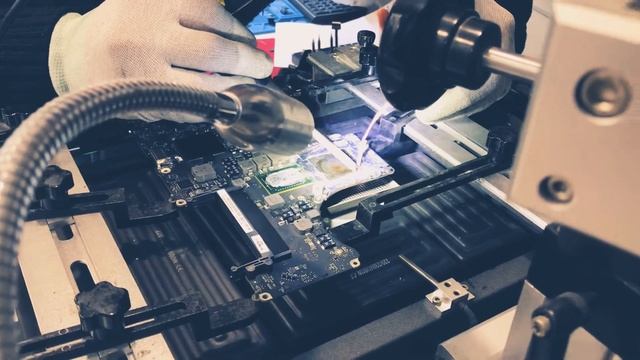 Sostituzione scheda video su MacBook смотреть онлайн