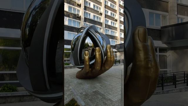 Угадайте в каком я городе? Подсказка - это Россия. смотреть онлайн