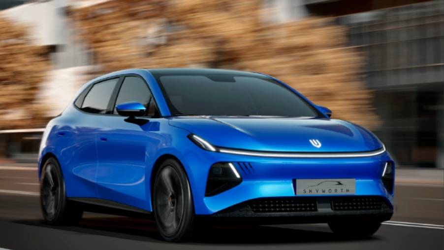 Skyworth Automobile представляет новый спортивный компакт-кроссовер Skyworth (Skywell) Q смотреть онлайн