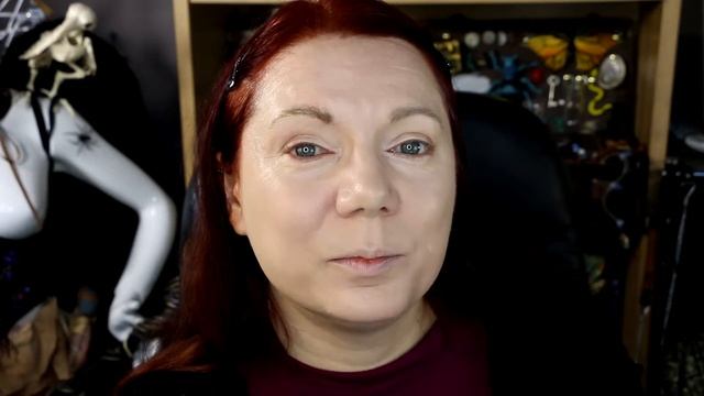 Trying MAC Extra Dimension Foil Eye Shadow & New makeup GRWM смотреть онлайн