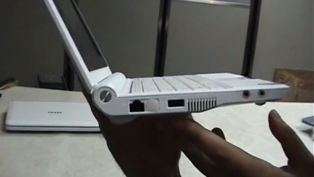 MSI WInd U100, Acer Aspire One, Asus Eee Pc review part 3 смотреть онлайн