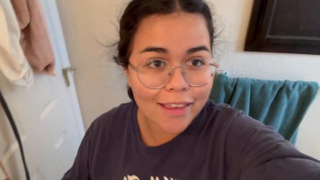 Chill vlog | going to work + baking w/ my mom смотреть онлайн