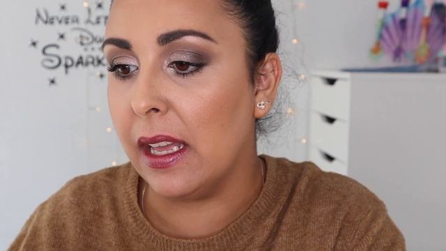 My MAC Lipstick Collection & Swatches!!! смотреть онлайн