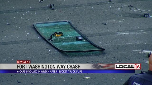 NB I-71 reopens after 6-vehicle chain crash involving bucket truck смотреть онлайн