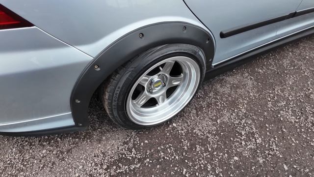 PRISMA COM AERO DUPLO - SUSPENSÃO A AR - BANCOS CONCHA - FAROL COM PROJETOR - APLIQUES смотреть онлайн