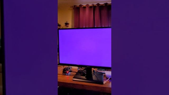 Berryboot TwisterOS running on m.2 256g SSD + 10 other Linux on multi boot. смотреть онлайн