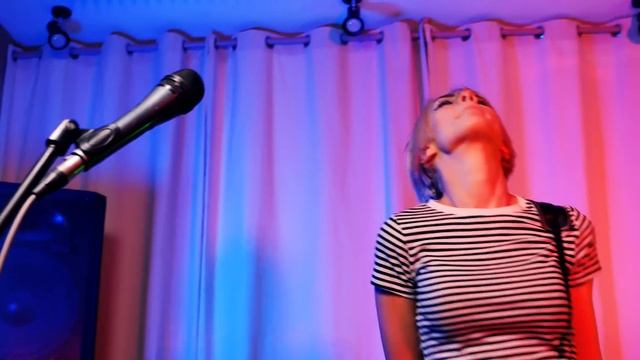 LINKIN PARK НА РУССКОМ ЯЗЫКЕ В ЖЕНСКОЙ ВЕРСИИ смотреть онлайн