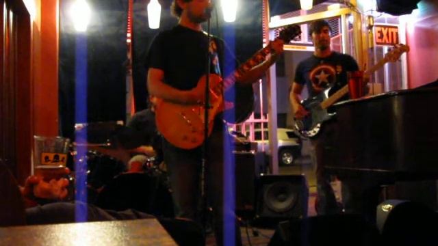 Blues Abuse - Yer Blues смотреть онлайн