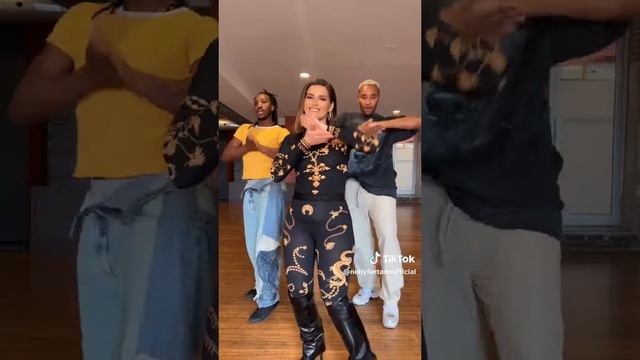 Nelly Furtado - Part 2 смотреть онлайн