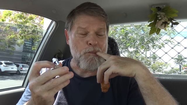 Hungry Jacks NEW Fried Chicken Boneless Pieces Review! смотреть онлайн