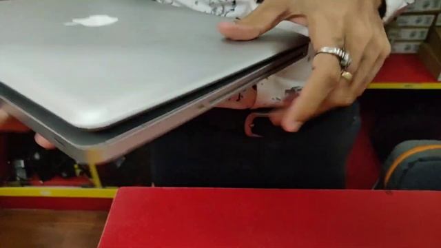 Apple Macbooks (Laptops) In Cheap Price || Used Apple Macbook iMac || World Computer Mumbai смотреть онлайн