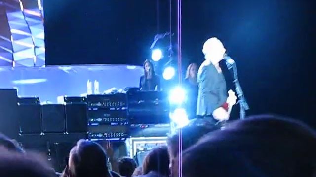 Fleetwood Mac - Don't Stop (partly) (Ziggo Dome, Amsterdam) смотреть онлайн
