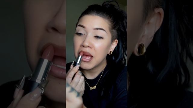 M•A•C•ximal Lipstick - Whirl смотреть онлайн