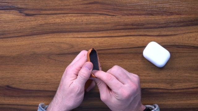 Nomad Leather Airpod Pro Gen 2 Case смотреть онлайн