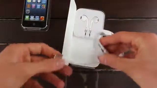 NEW 5th Generation iPod Touch 5G 16GB: in depth Unboxing смотреть онлайн
