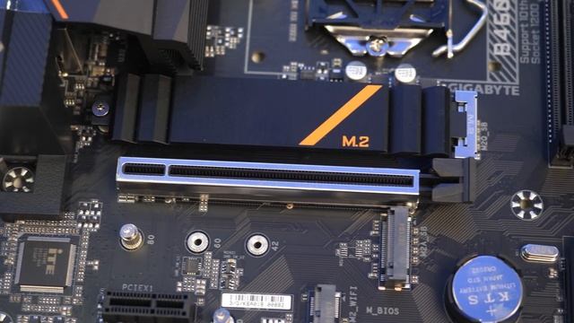 Gigabyte B460M AORUS PRO | HANOICOMPUTER Quick Review смотреть онлайн