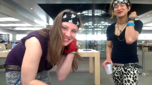 Apple Store After Party, Mudkids Version смотреть онлайн