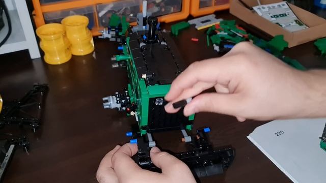 LEGO® Technic 42157 John Deere 948L II Orman Makinesi смотреть онлайн