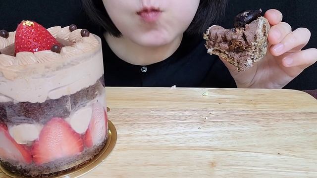 일쩜오플로어 조개마카롱, 피스타치오 라즈베리 조개마카롱, 블랙체리 조개 마카롱, 발로나초코딸기케이크 먹방 clam macaroons, Chocolate Strawberry Cak смотреть онлайн