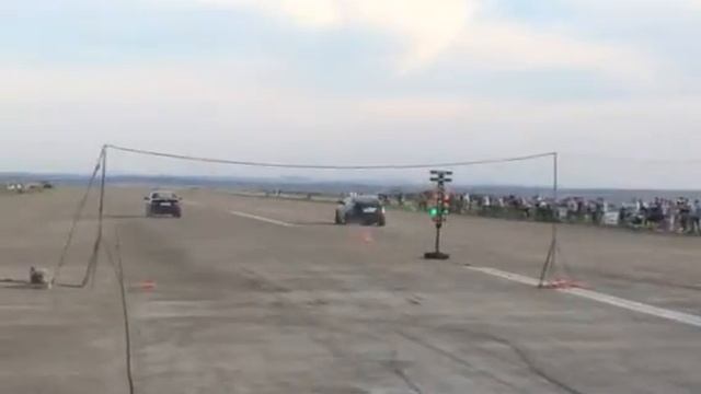 BMW e36 330i supercharged 436hp vs Cadillac CTS 650hp смотреть онлайн